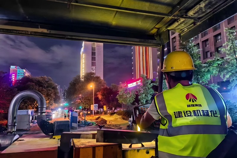 281753670246137976.jpeg 機(jī)械化:午夜耕耘2_副本.jpg